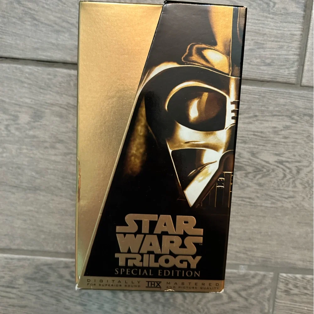 Star Wars Trilogy VHS set gold black collectors item boxed set 3 VHS set Jedi